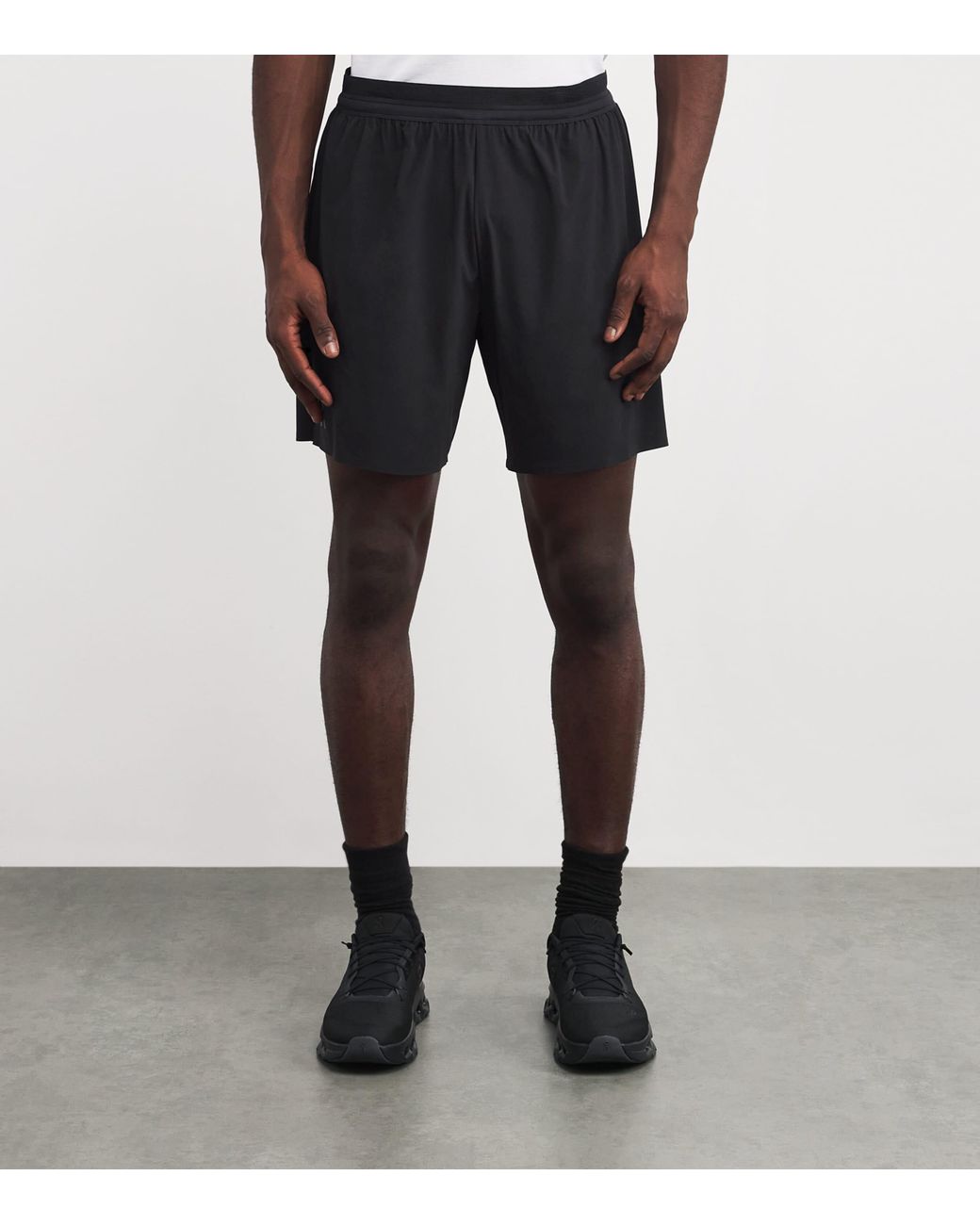 On Shoes Black 7" Performance Shorts for men