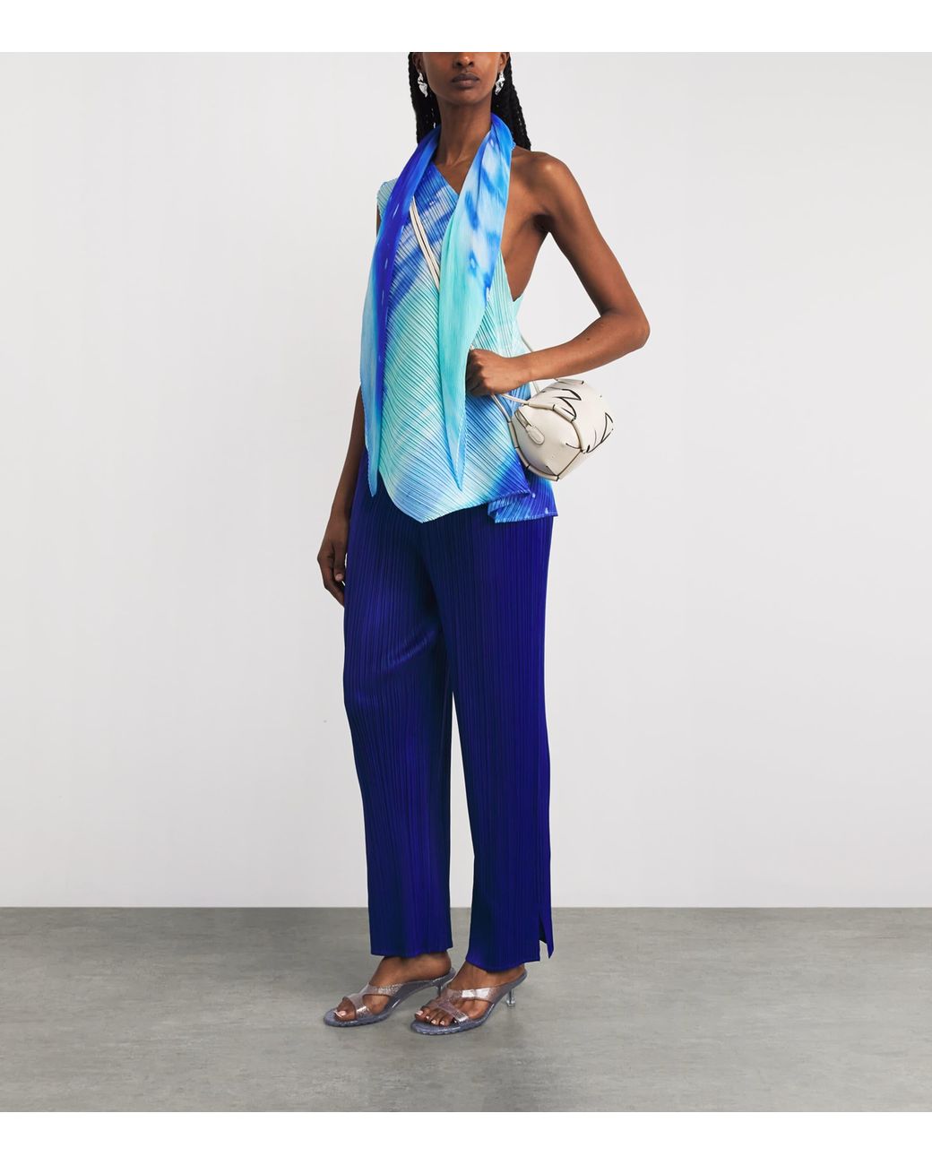 Pleats Please Issey Miyake Sea Bubble Scarf in Blue | Lyst