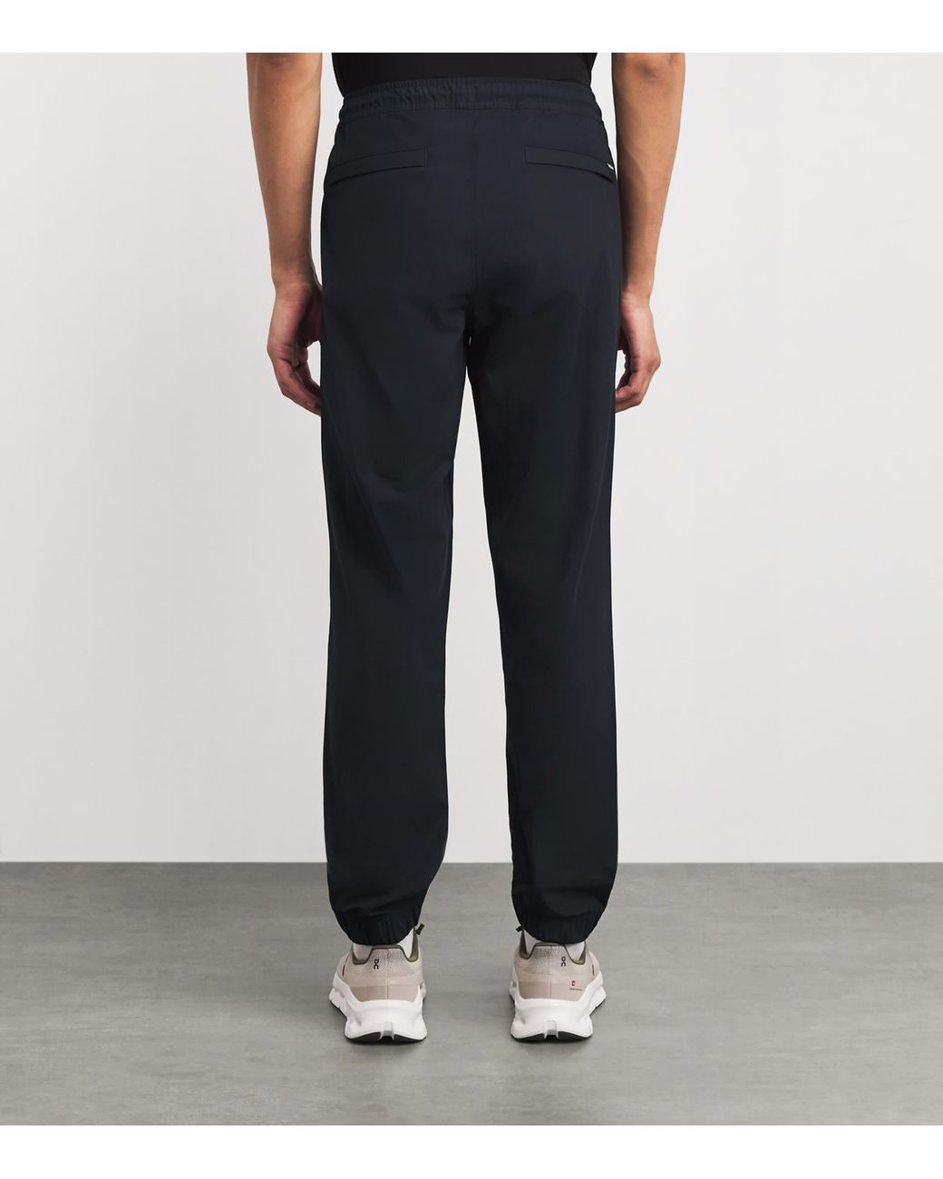 vuori Black 30' Meta Sweatpants for men