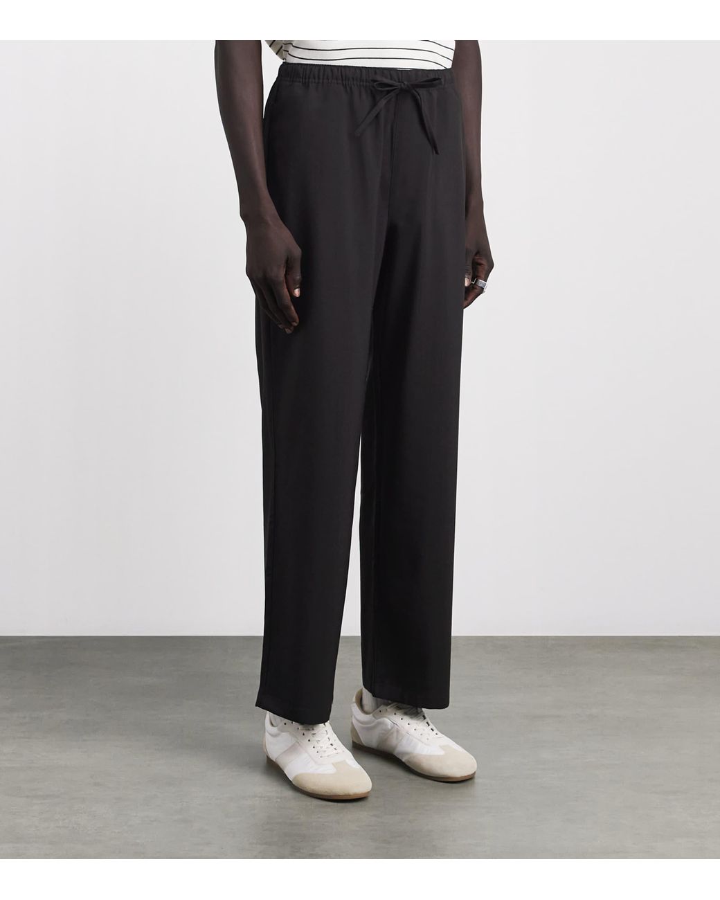 FRAME Black Wool-Blend Pleated Trousers for men