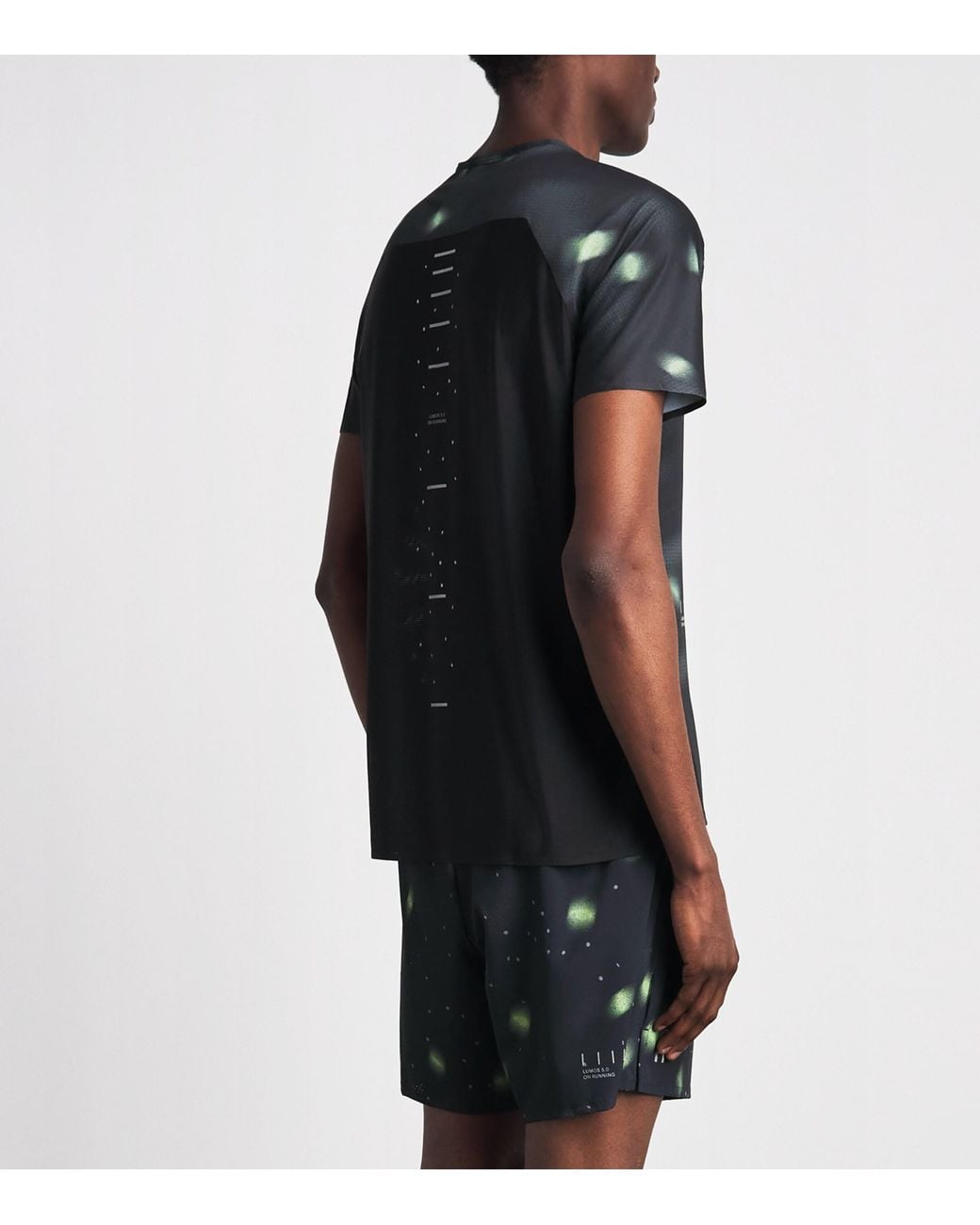 On Shoes Black Reflective Lumos Performance T-Shirt for men