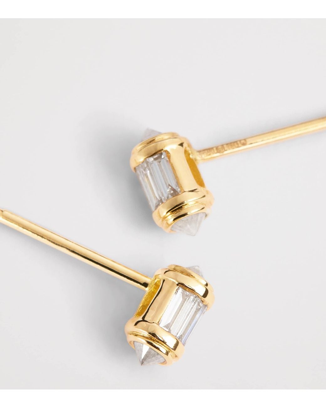 SHAY Metallic And Diamond Ripple Stud Earrings