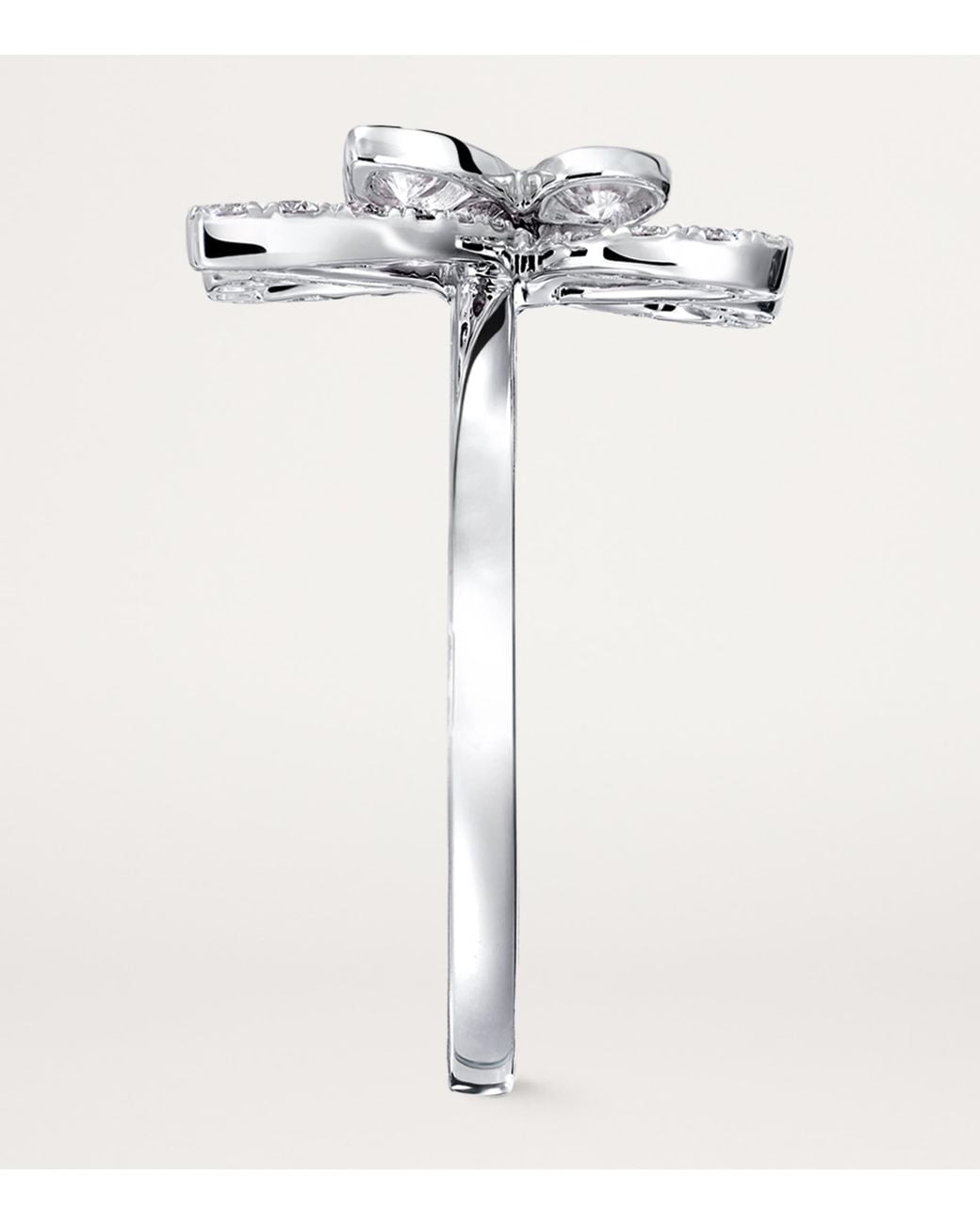 Graff White And Diamond Mini Butterfly Ring