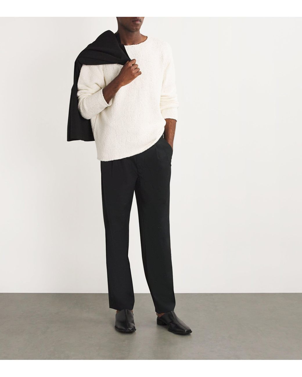 Commas Black Wool-Linen Heathered Straight Trousers for men