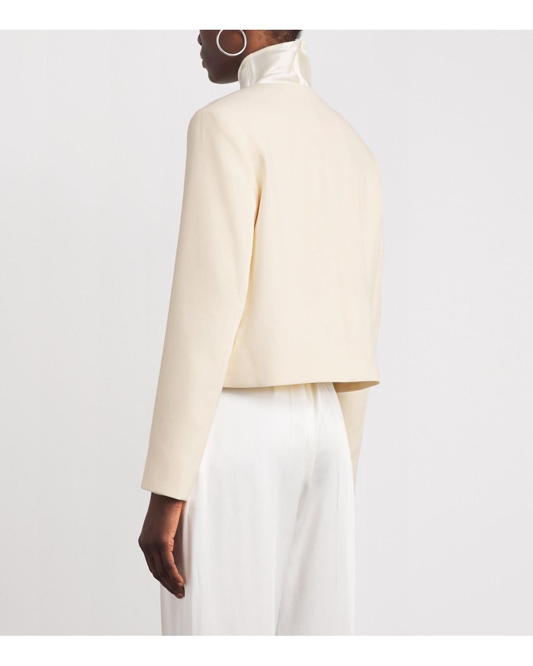 Almada Label White Cropped Funda Jacket