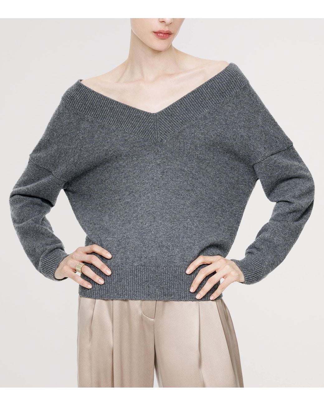 Tom Ford Gray Off-The-Shoulder Cashmere Sweater