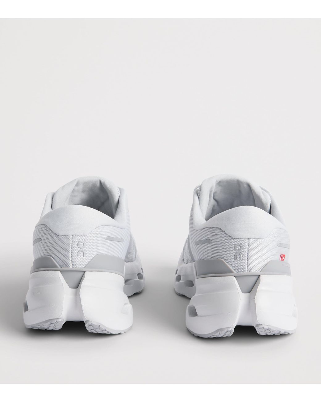On Shoes White Cloudrunner 3 Trainers for men