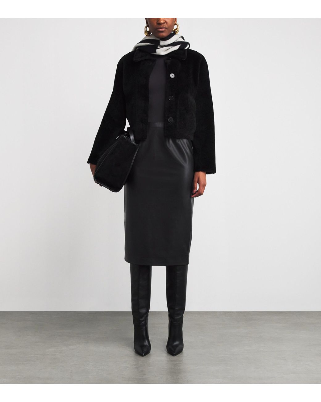 Shell Alloway JOSEPH Shearling Reversible Alloway Jacket in Black | Lyst