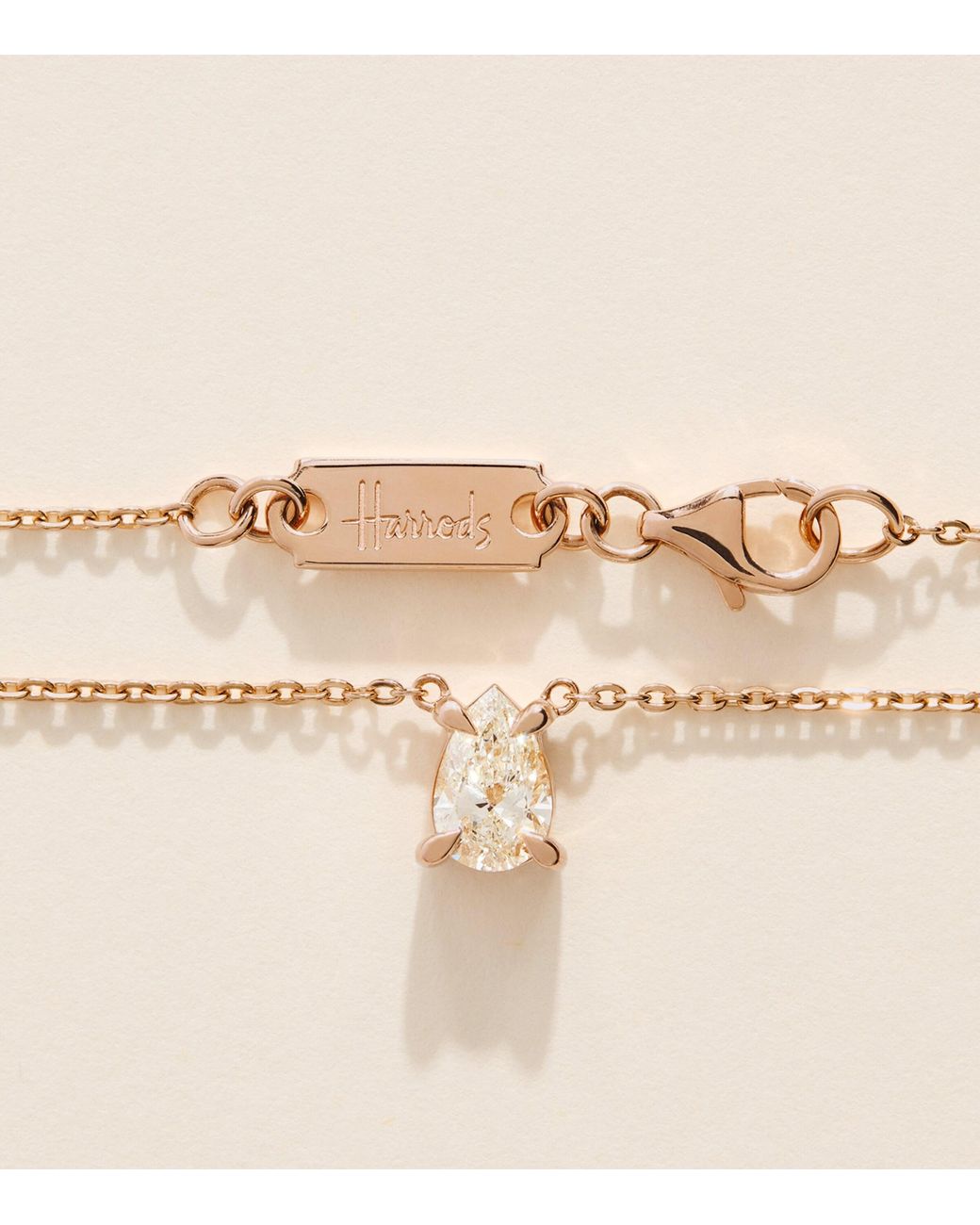 Harrods And Diamond Pendant Necklace in Natural | Lyst