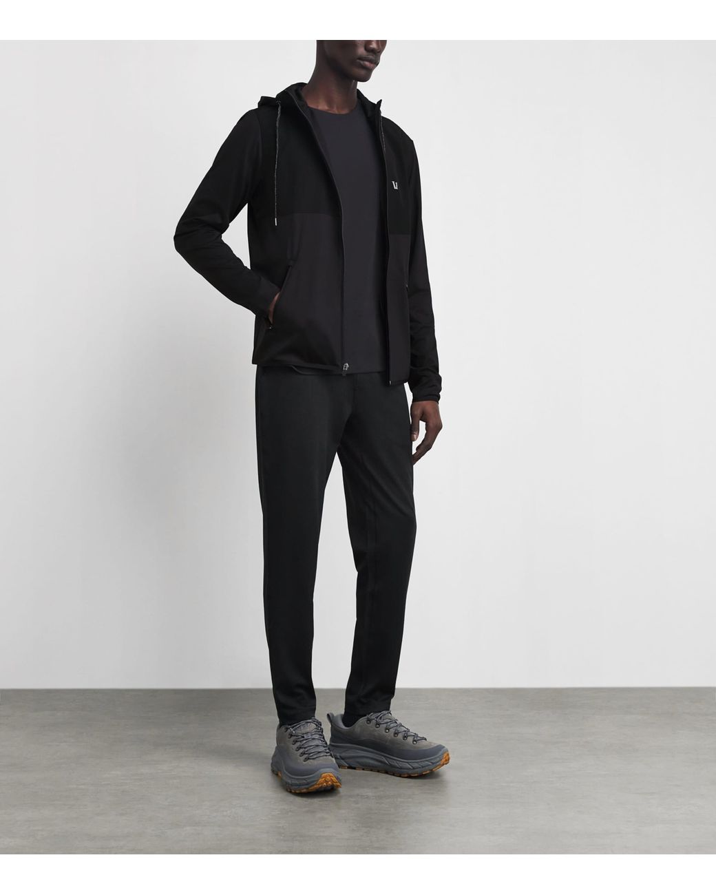 vuori Black Sunday Element Track Jacket for men