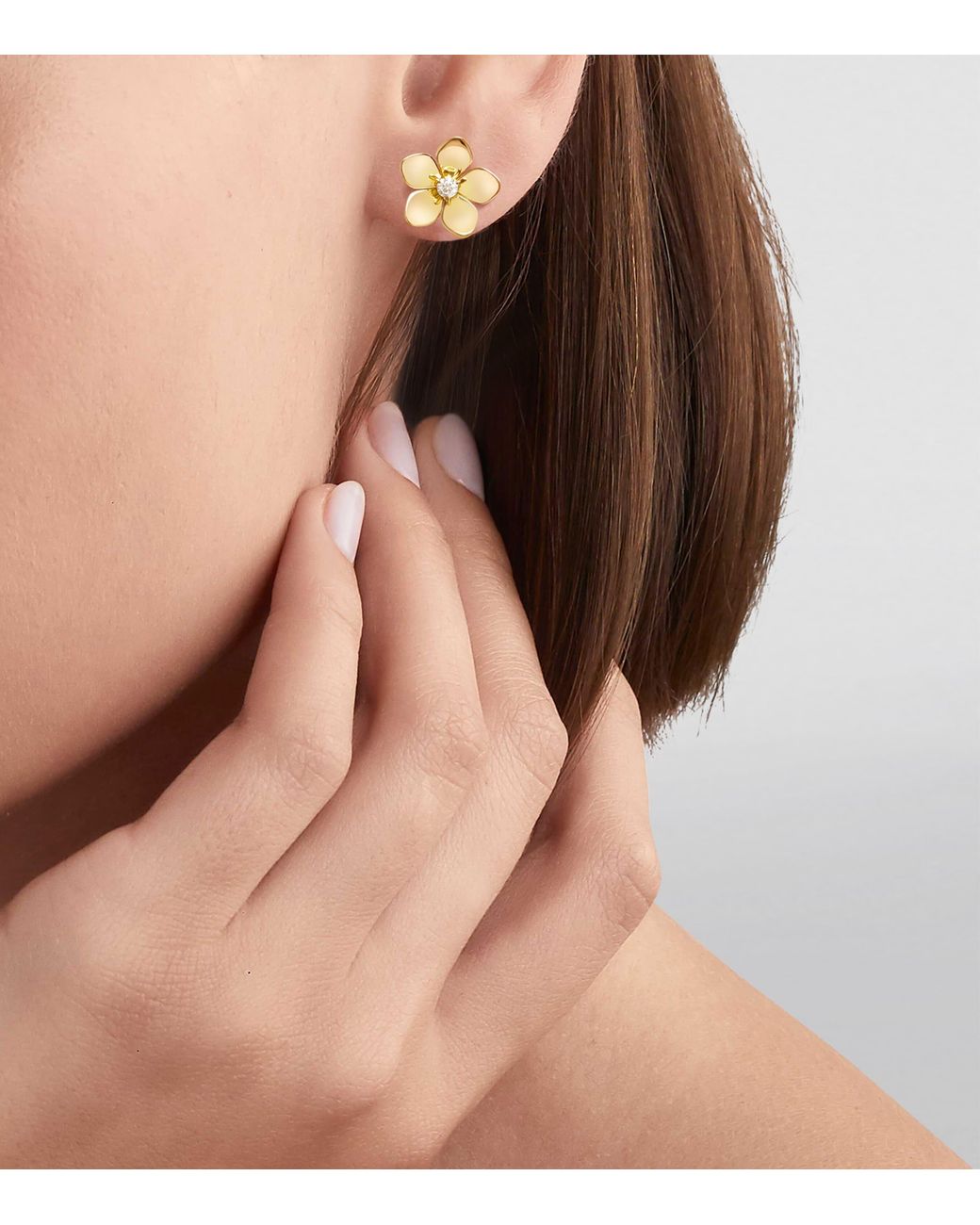 Graff Metallic Mini And Diamond Wild Flower Earrings