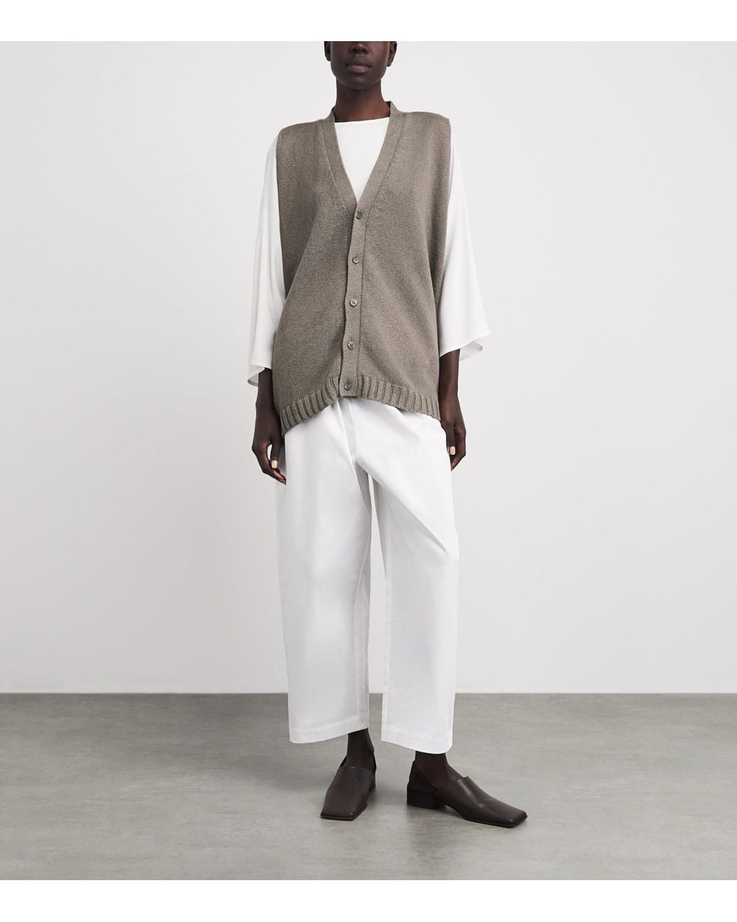 Eskandar Brown Linen-Organic Cotton Sleeveless Cardigan