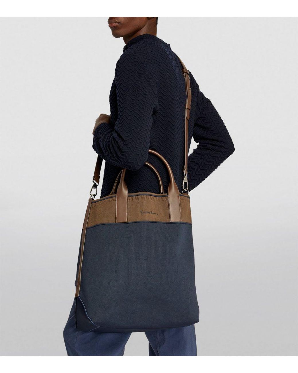 トートバッグ Giorgio Armani Leather Tote Bag With Logo Giorgio Armani Leather Tote Bag With Logo in Natural | Lyst