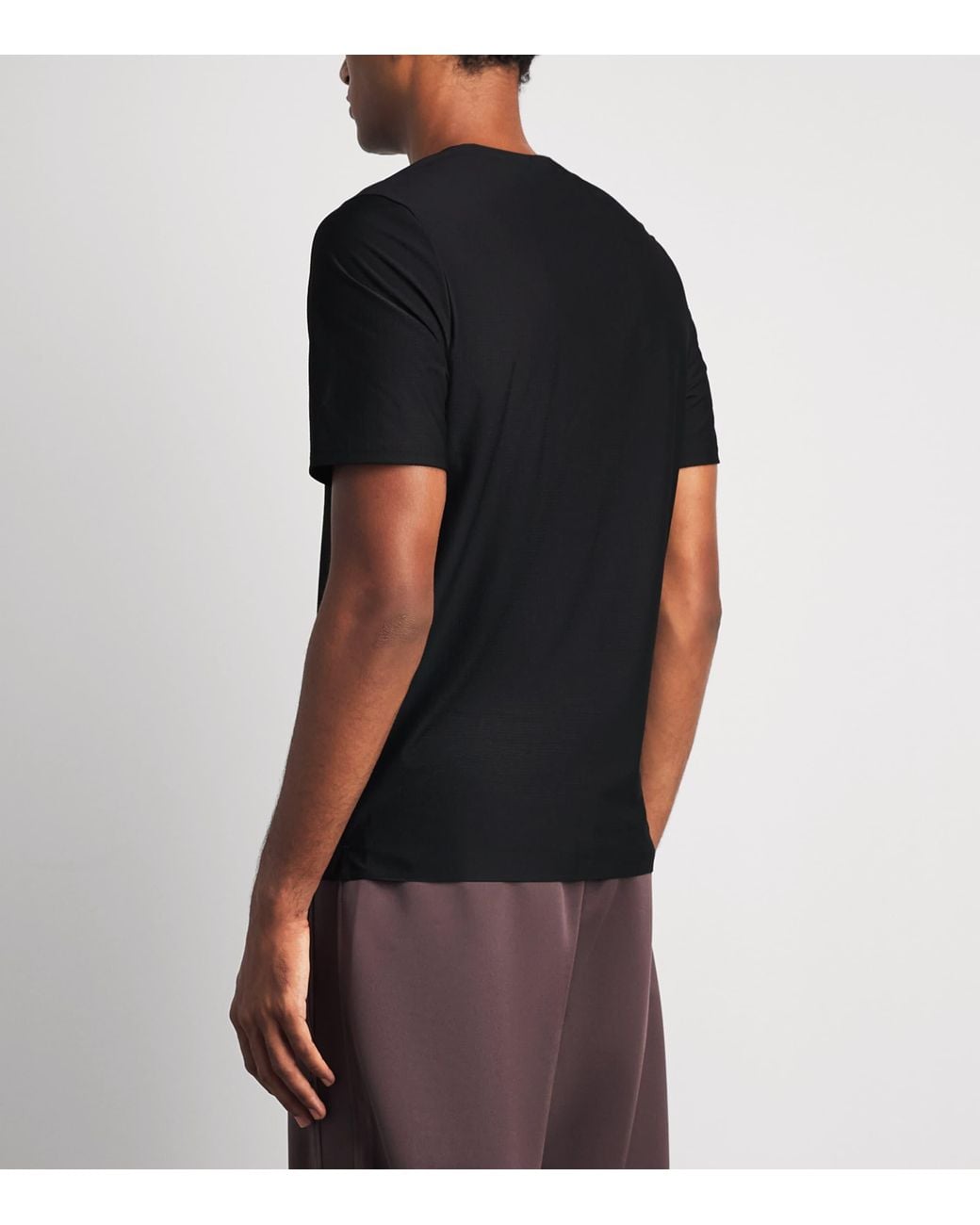 On Shoes Black Court T-Shirt for men