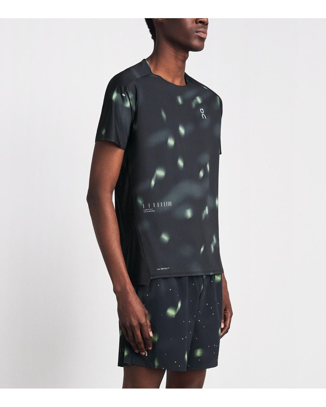 On Shoes Black Reflective Lumos Performance T-Shirt for men