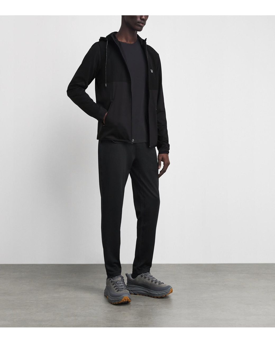 vuori Black Sunday Element Track Jacket for men