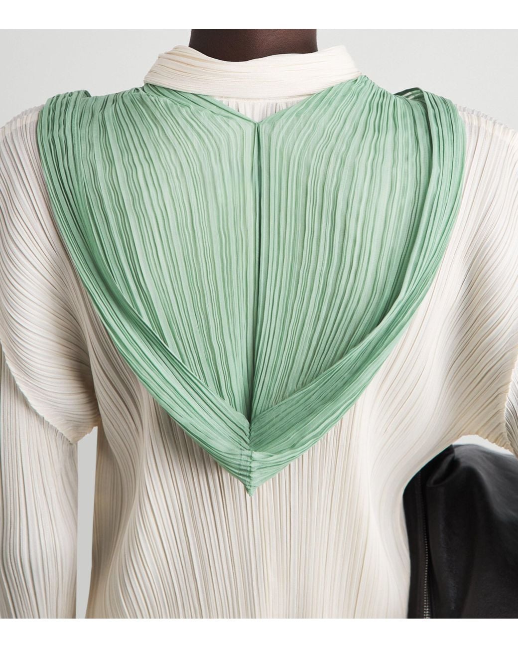 Pleats Please Issey Miyake Green Fold Hood Scarf for men