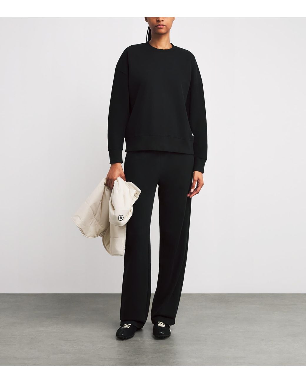 vuori Black Sedona Weekender Sweatshirt