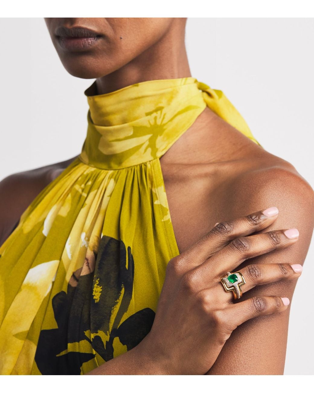Azlee Metallic X Gemfields, Pavé Diamond And Emerald Origins Contour Ring