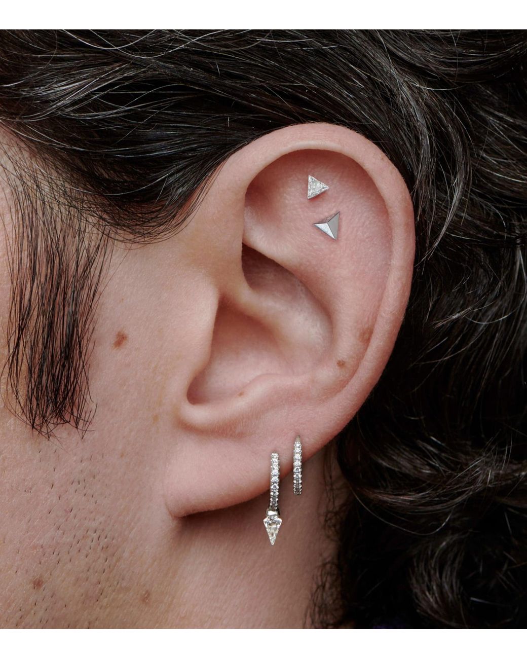 Maria Tash White Invisible Set Triangle Diamond Threaded Stud Earring