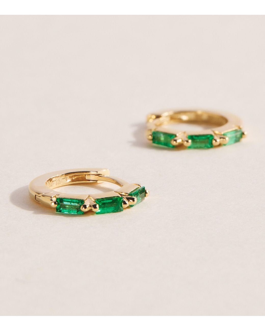 Suzanne Kalan Natural And Emerald Bold Triple Huggie Earrings
