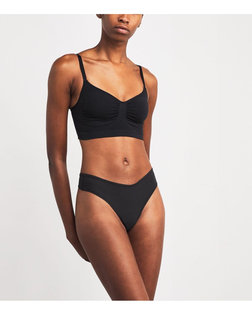 Skims Black Fits Everybody Thong