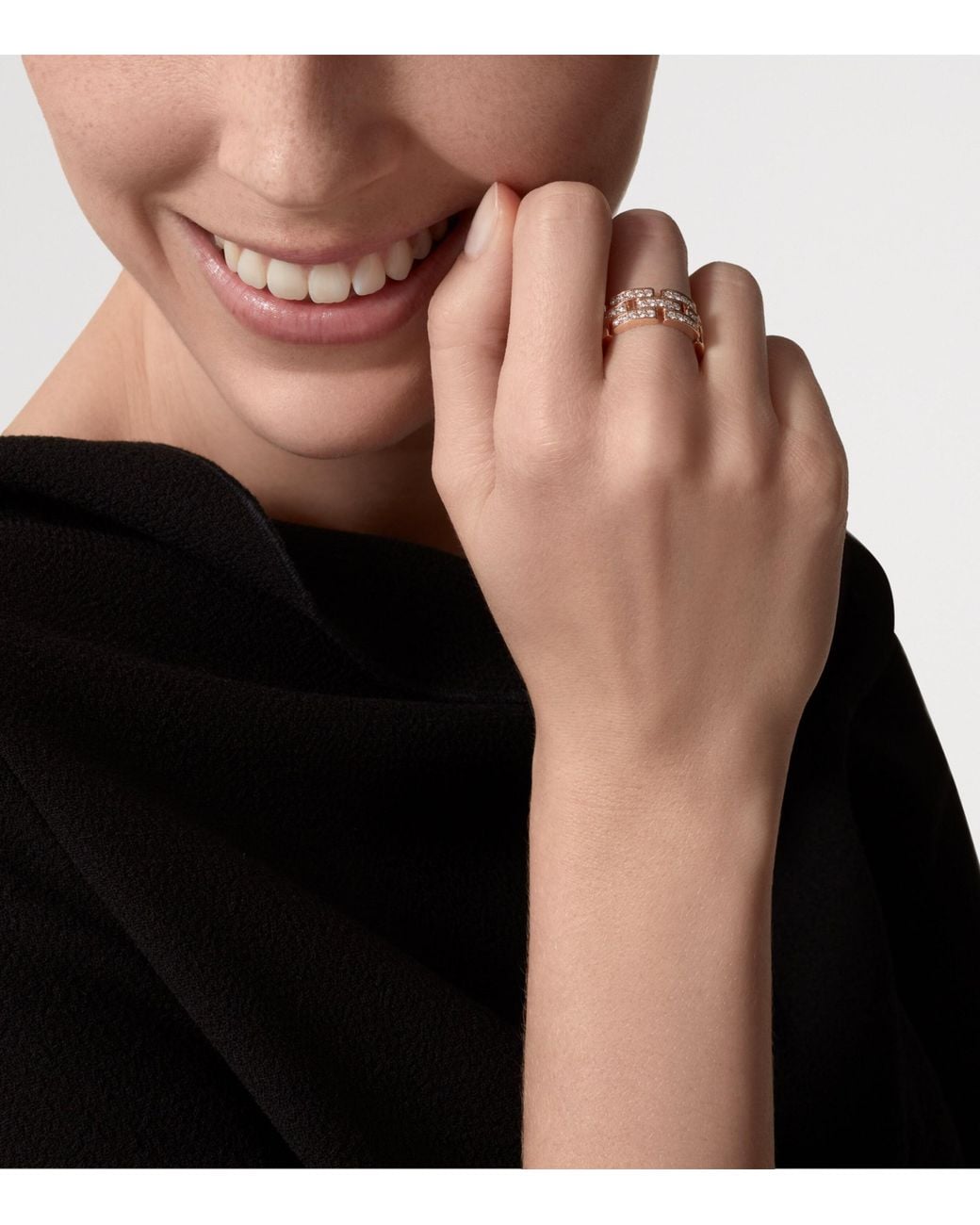 Cartier Metallic And Diamond Maillon Panthère Ring