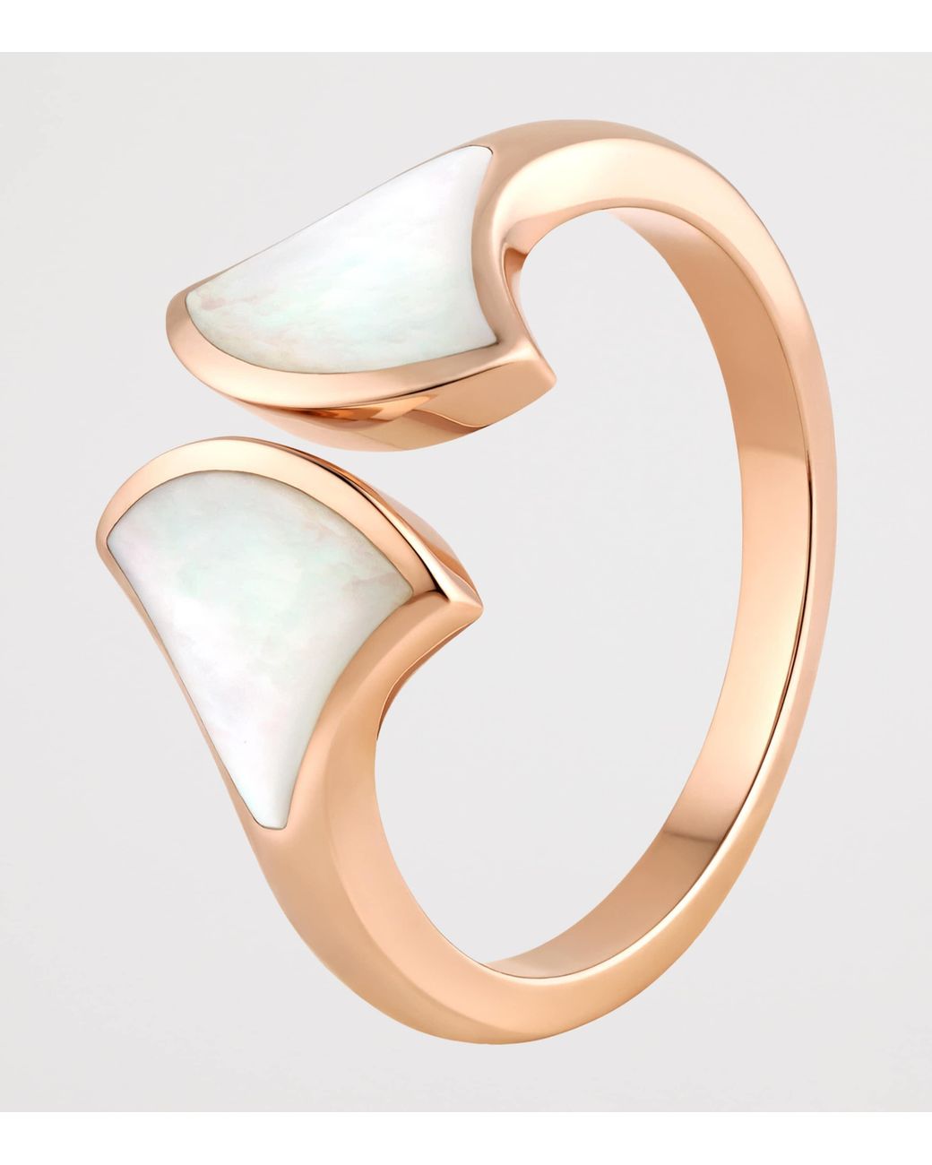 BVLGARI White And Mother-Of-Pearl Divas' Dream Ring