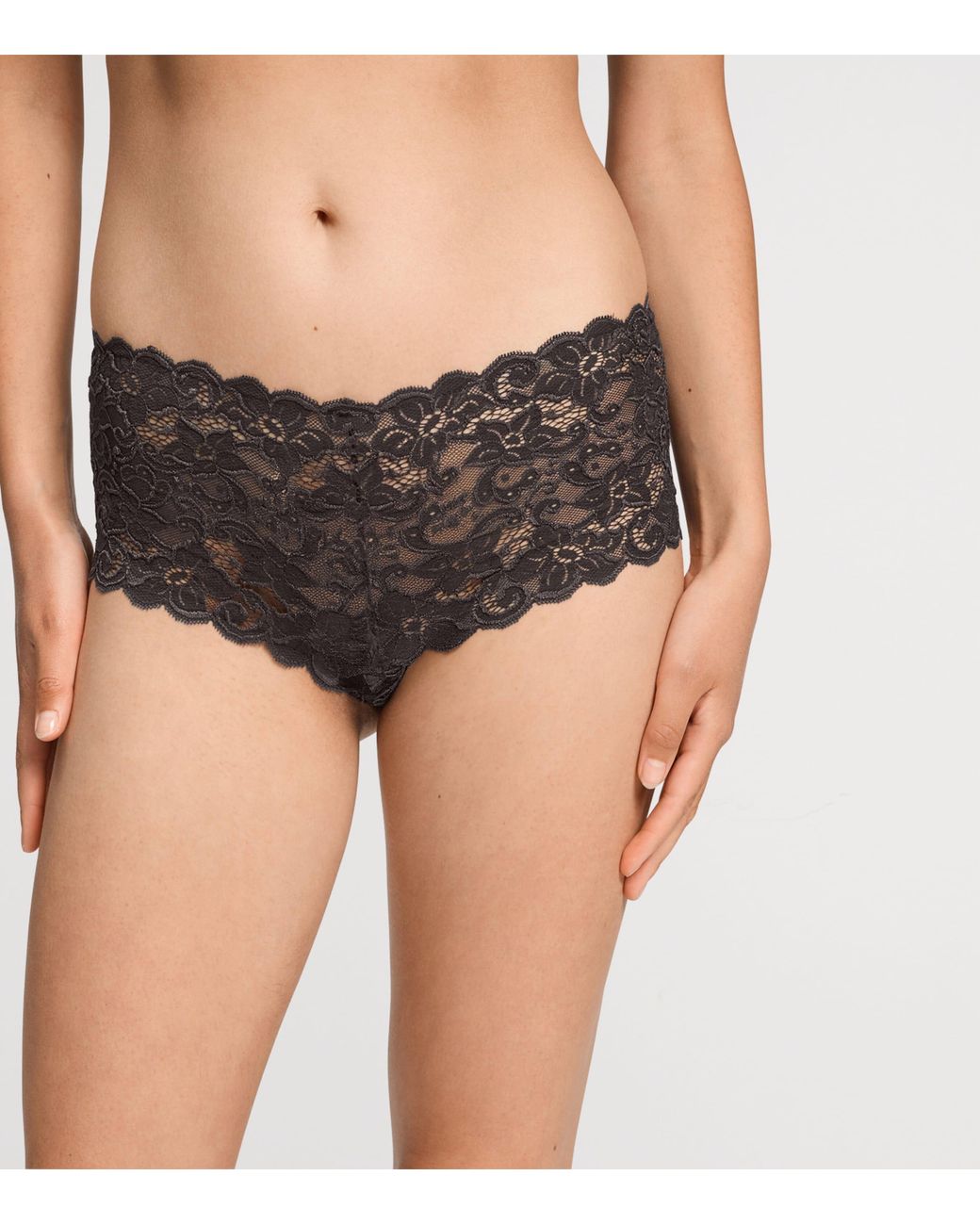 Hanro White Lace Moments Maxi Briefs