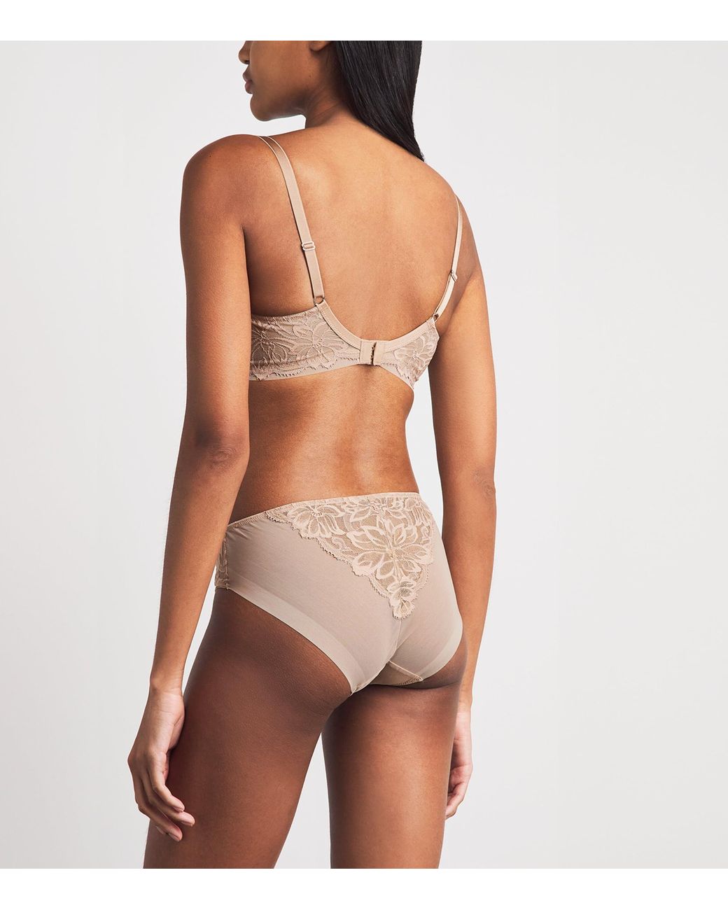 Wacoal Natural Lace-Trim Abéllia Briefs