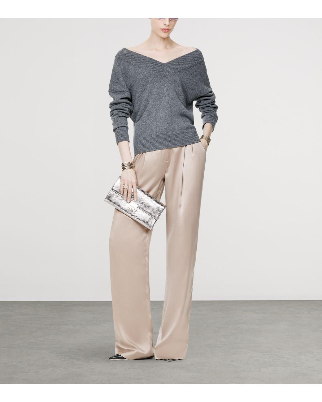 Tom Ford Gray Off-The-Shoulder Cashmere Sweater
