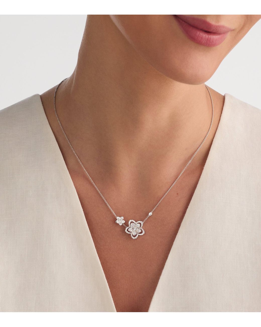Graff Metallic And Diamond Wild Flower Necklace