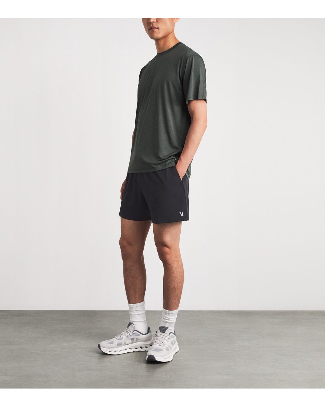 vuori Black 5' Lined Course Shorts for men