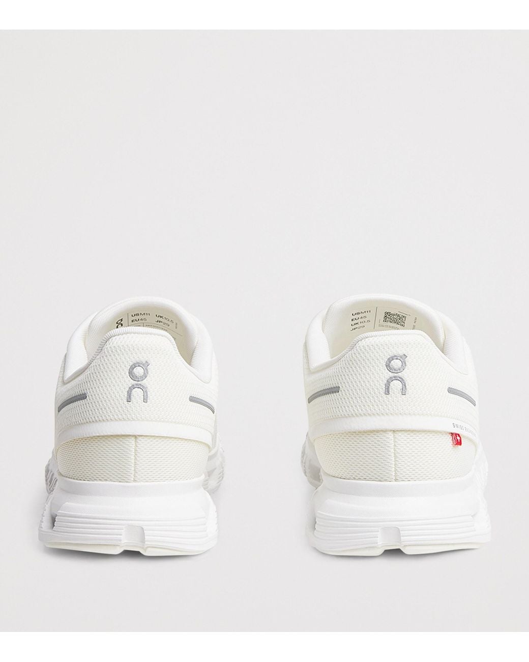 On Shoes White Cloud 6 Trainers for men