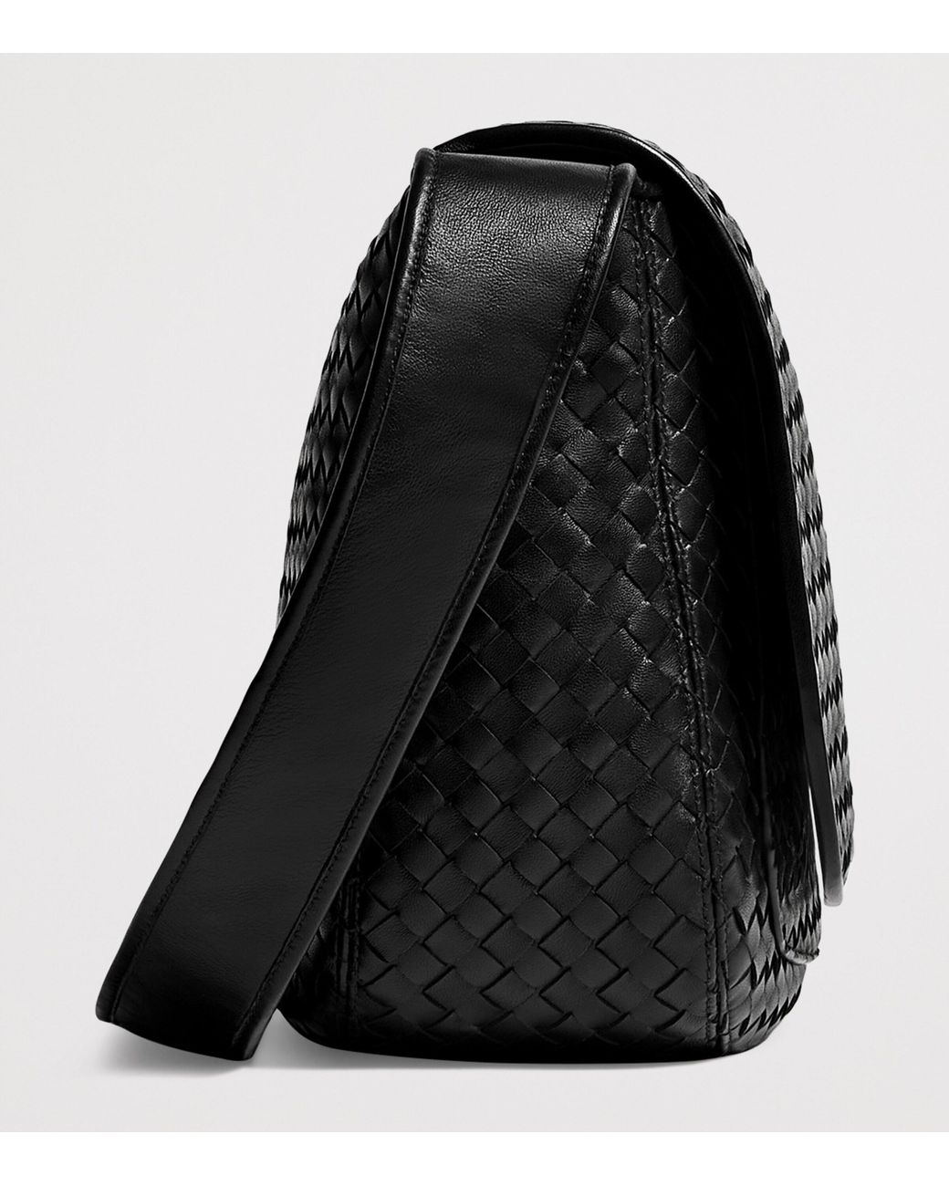 Bottega Veneta Black Large Leather Veneto Messenger Bag