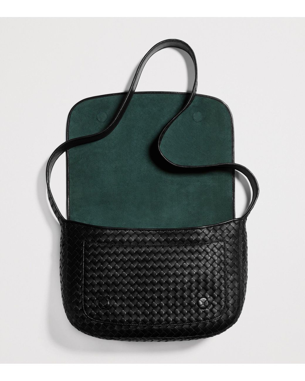 Bottega Veneta Black Large Leather Veneto Messenger Bag