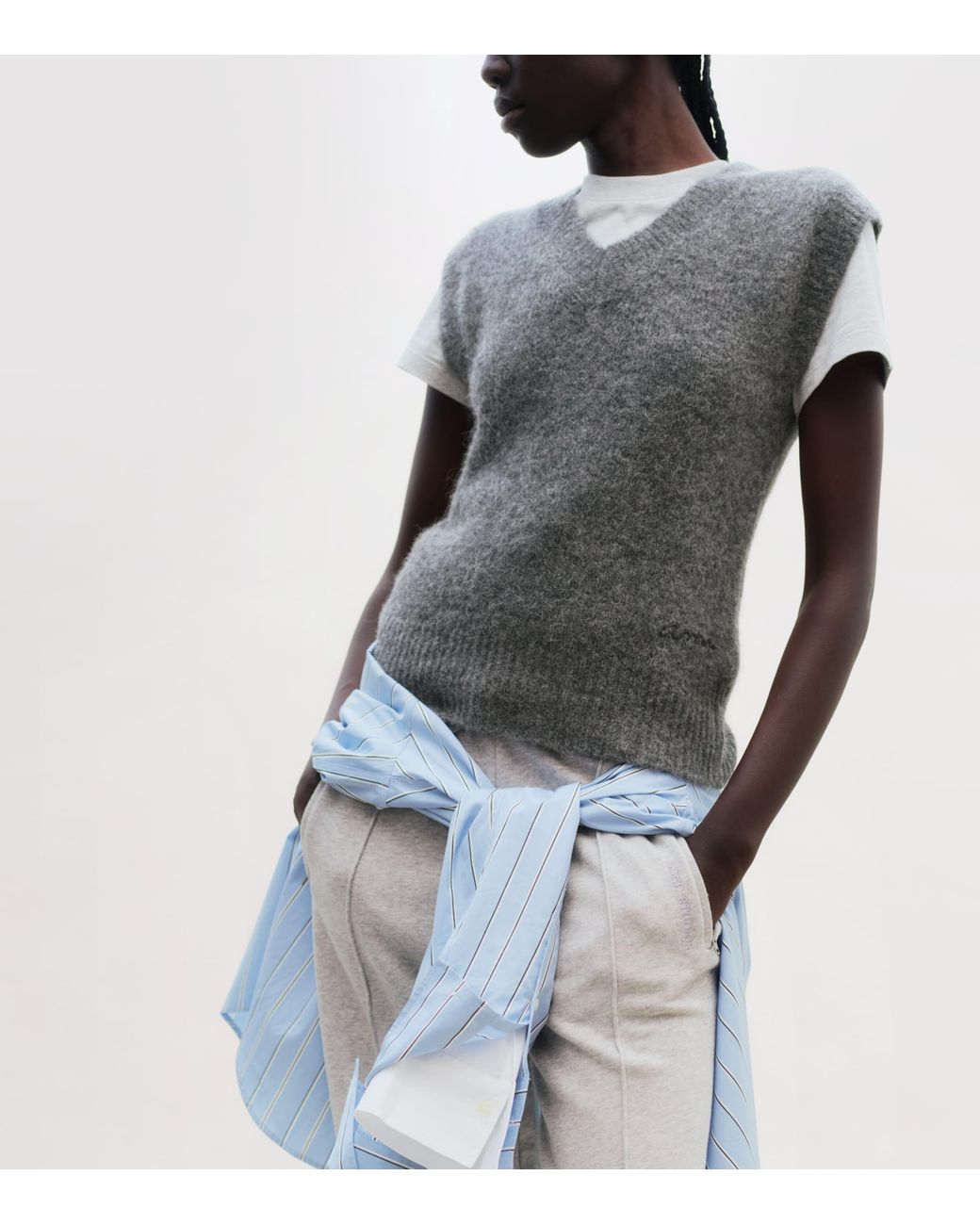 AMI Gray Wool Sleeveless Sweater