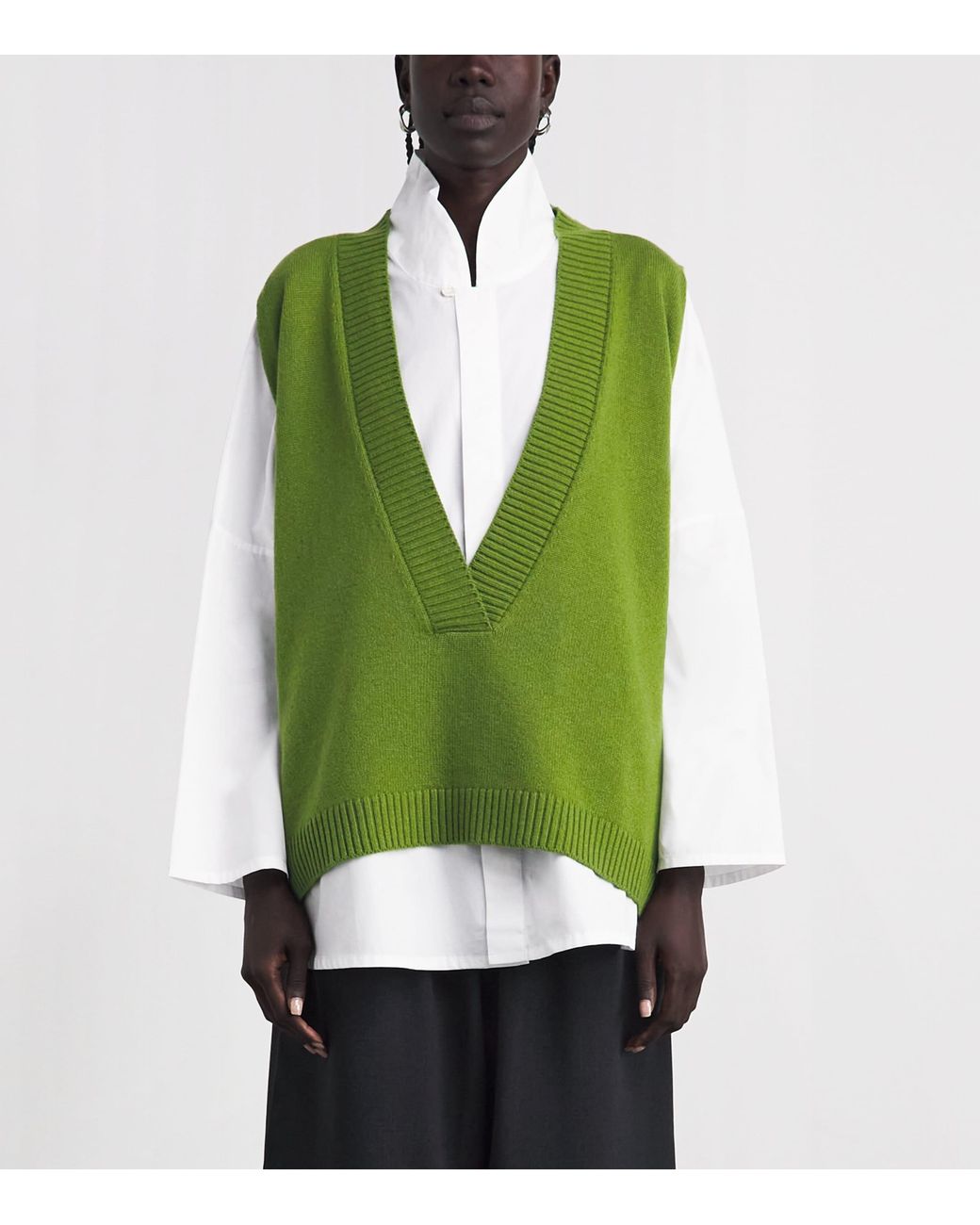 Eskandar Green Cashmere Plunge-Neck Sweater Vest