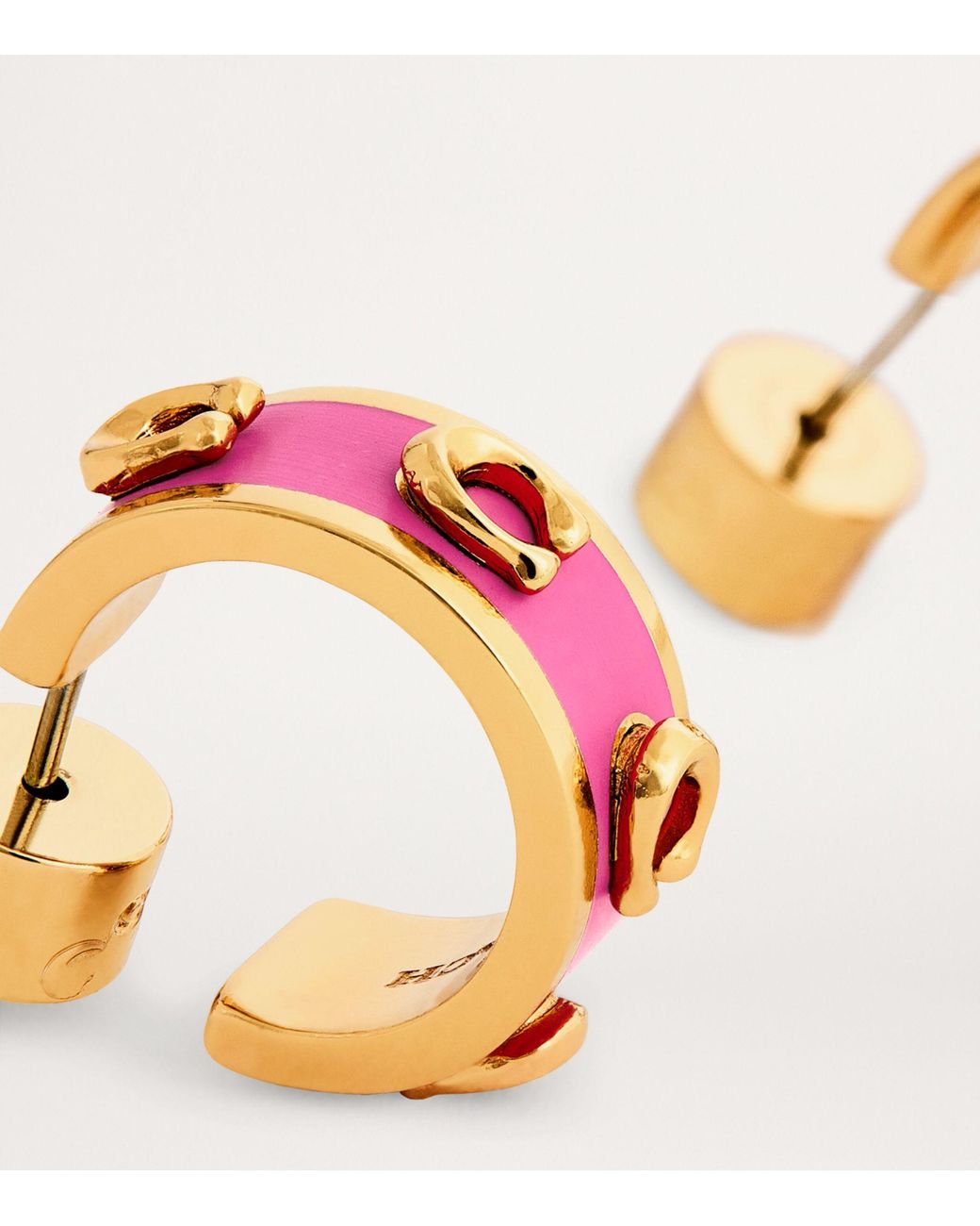 ★海外限定★【COACH】SIGNATURE ENAMEL HOOP EARRINGS ピアス coach-pink-Enamel-C-Hoop-