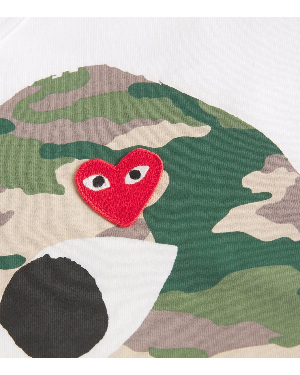 COMME DES GARÇONS PLAY Green Camouflage Large Heart Logo T-Shirt for men