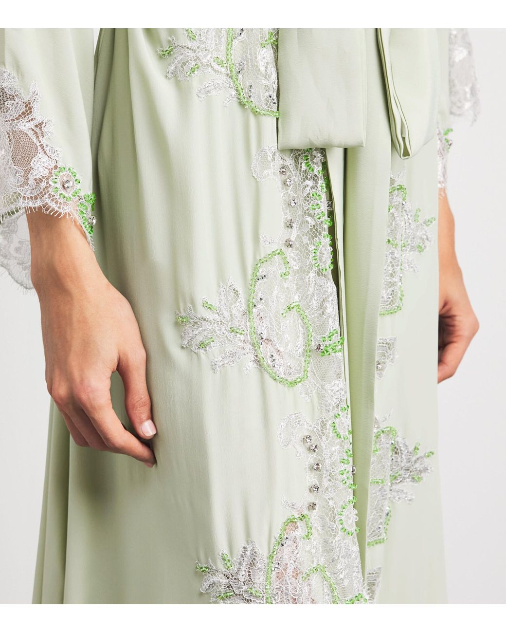 Rosamosario White Silk Georgette Regina Effat Robe