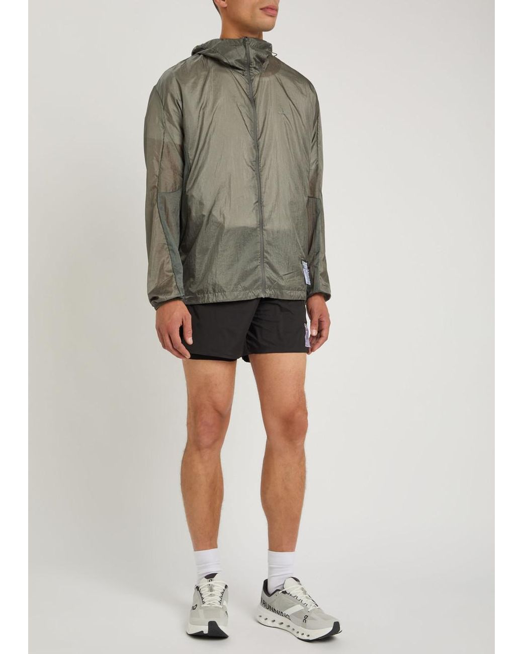 satisfy-Green-Hooded-Pertex-