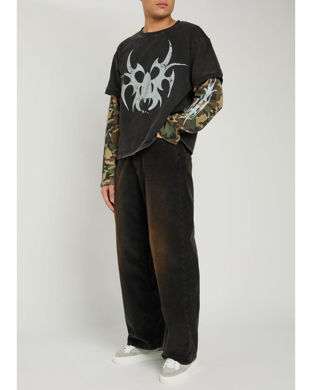 Chew Forever Roach Layered Long Sleeve Cotton T-Shirt in Black for