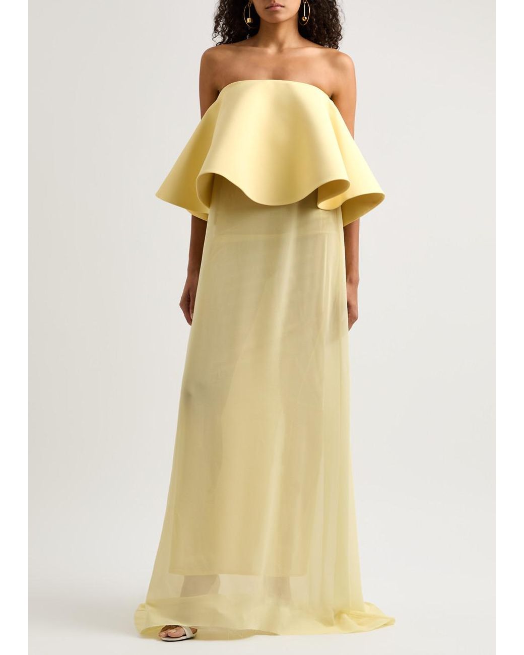 jacquemus-Yellow-Light-La-Robe