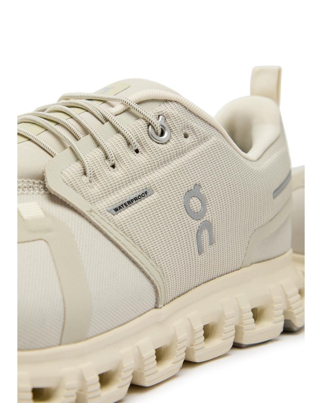 On Shoes White Cloud 6 Waterproof Mesh Sneakers for men