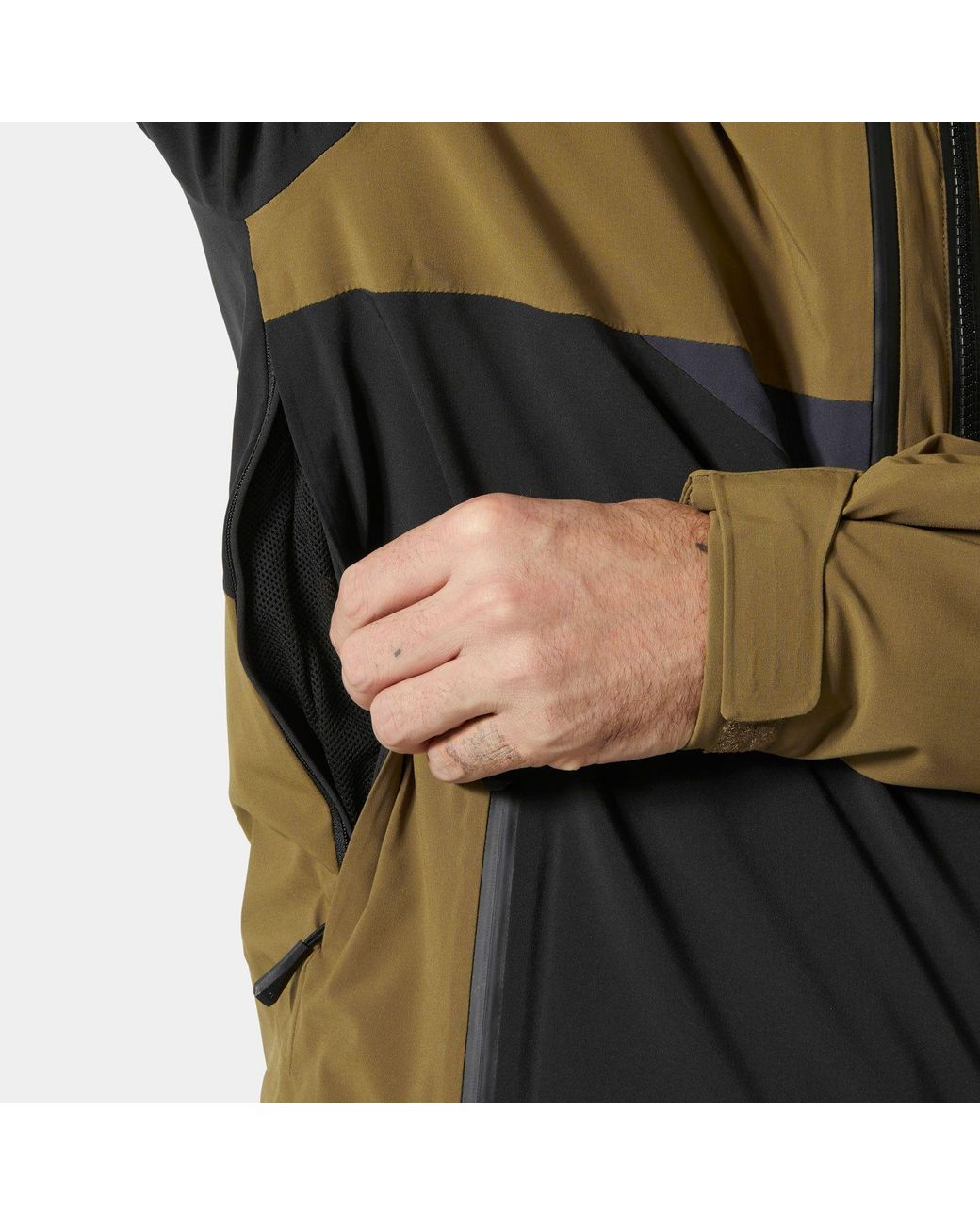 Helly Hansen Black Kvitfjell Race Insulated Ski Jacket for men