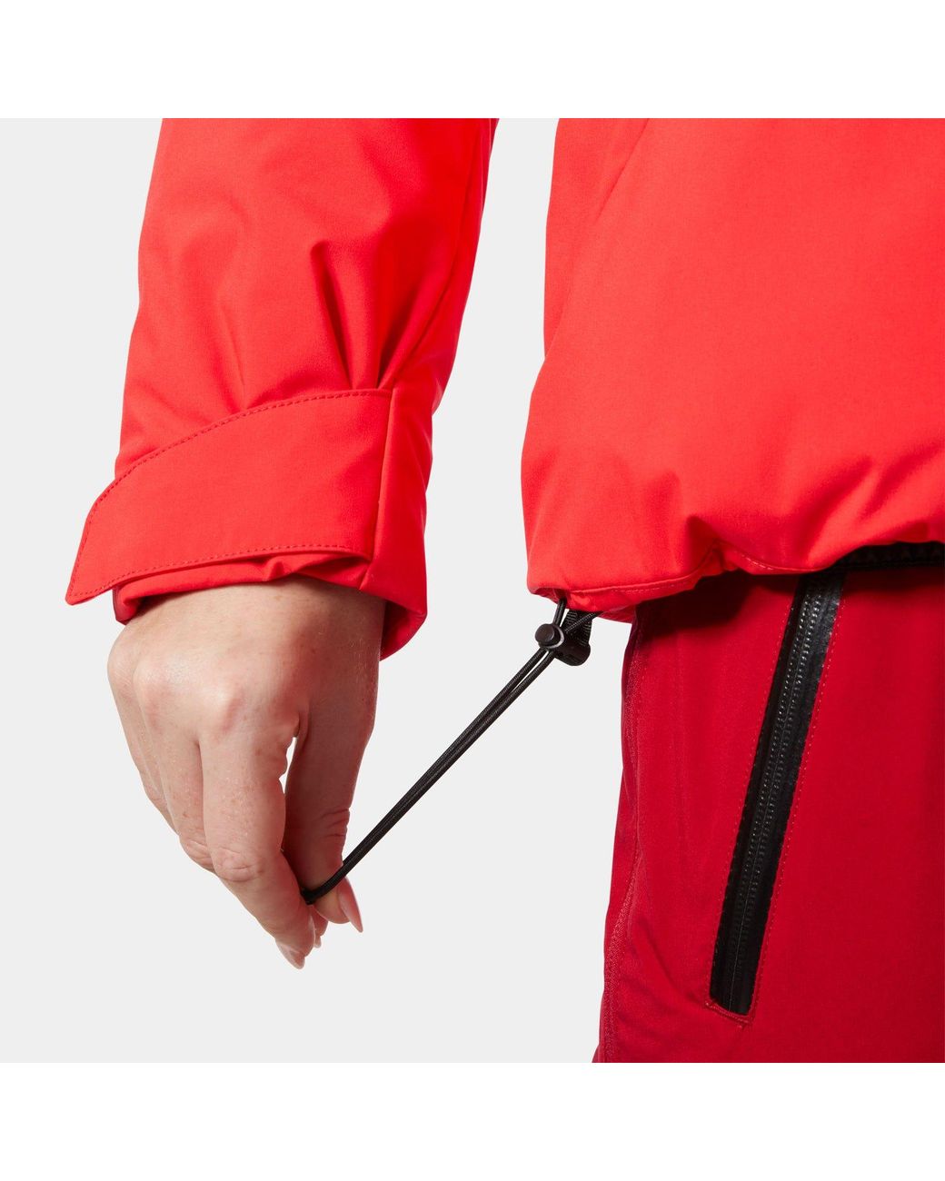 Nora Short Puffy Giacca Da Sci Rosso di Helly Hansen in Red