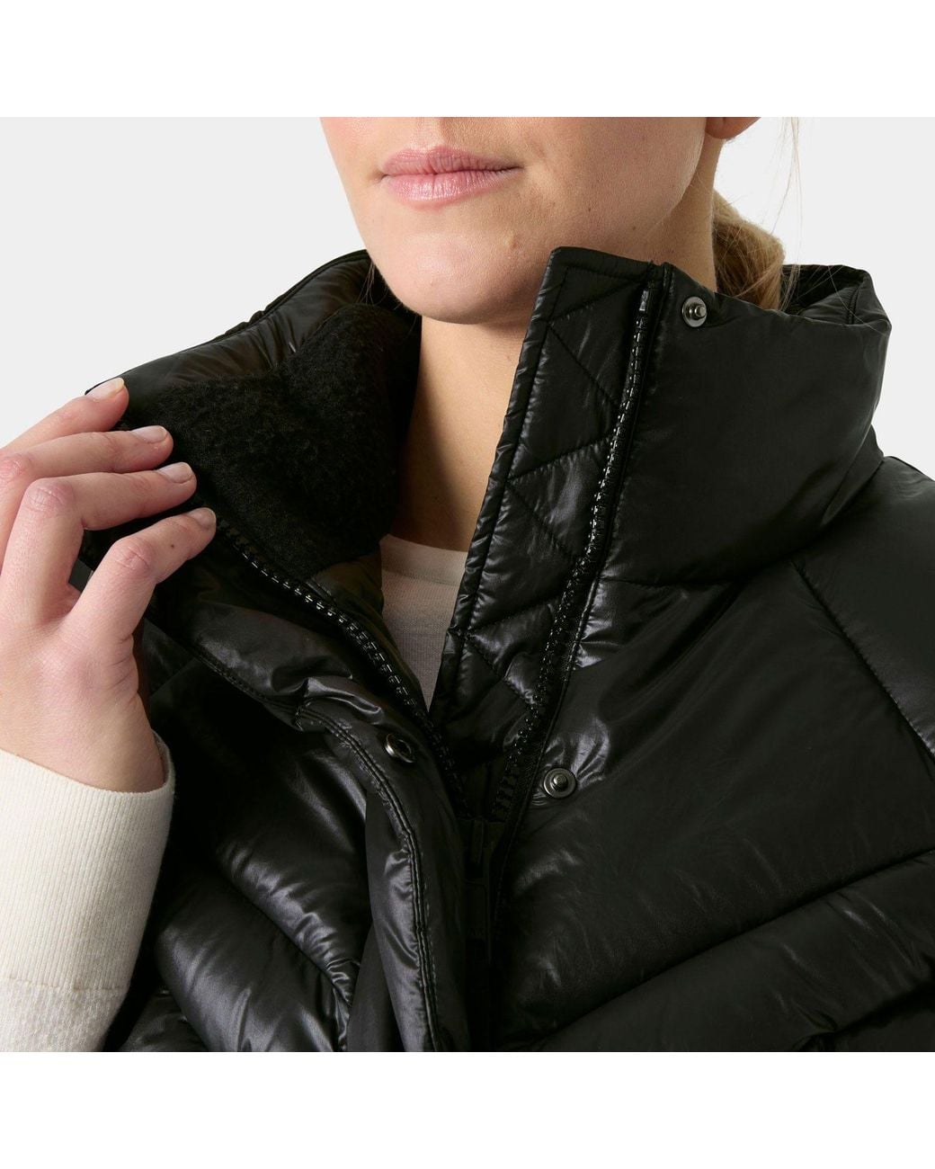 Bliss Down Vest di Helly Hansen in Black