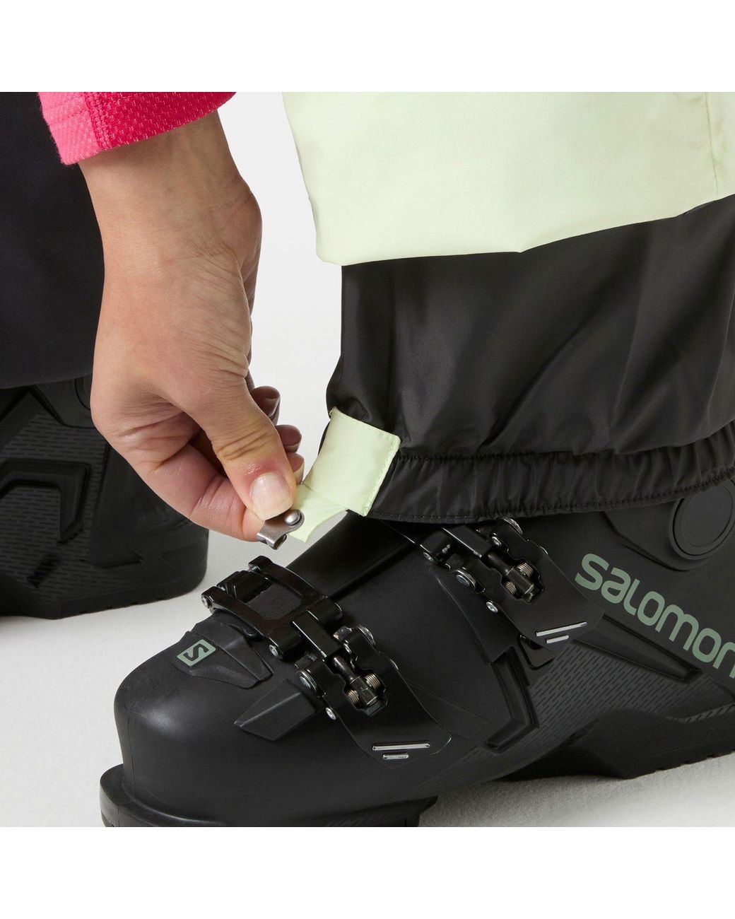 Switch Cargo Bib Pants Mujer Helly Hansen de color Green