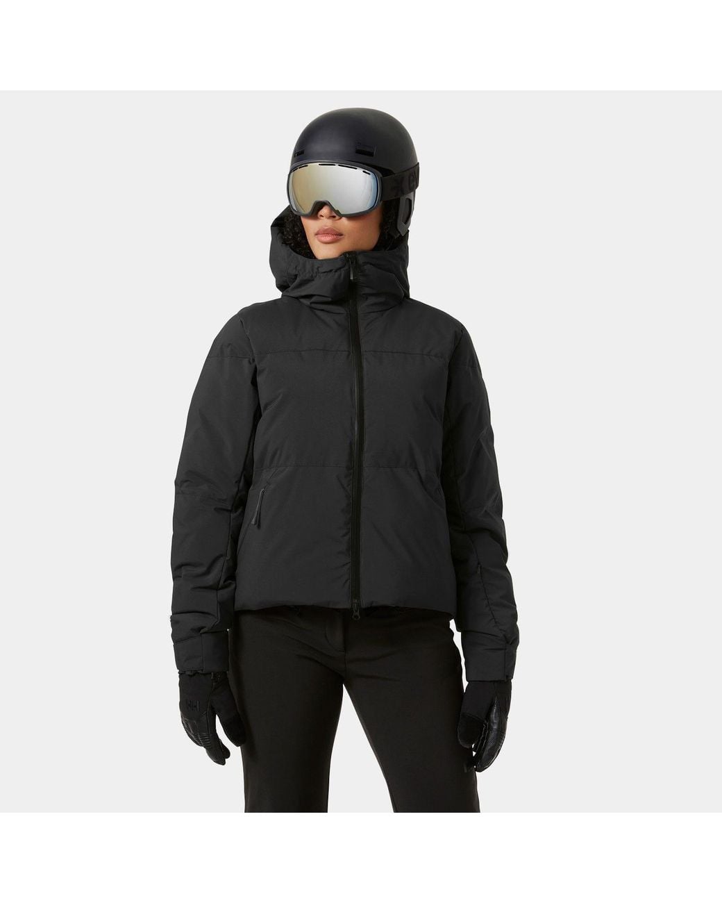 Nora Short Puffy Giacca Da Sci Nero di Helly Hansen in Black